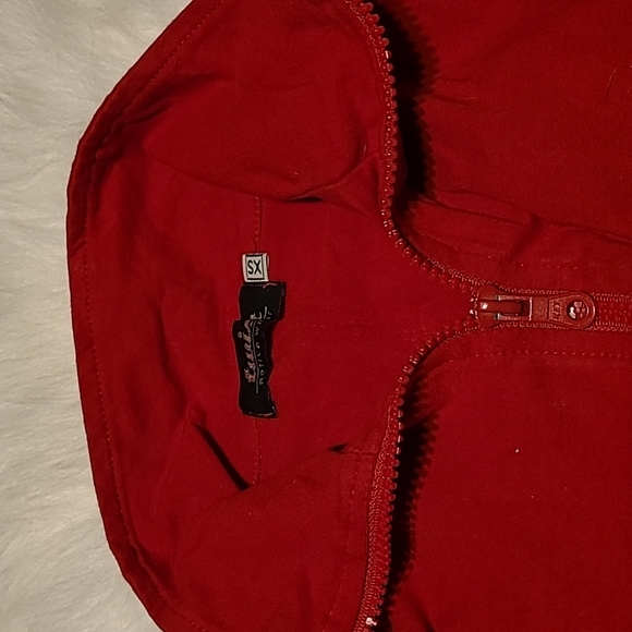 Active wear - Picture 2 of 2